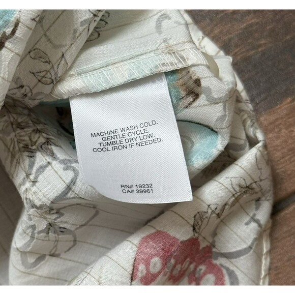 Womens PETITE Alfred Dunner Butterfly Blouse Floral Artsy Button Up Shirt Sz 16P - Picture 5 of 7